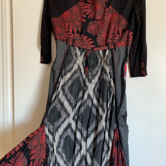 Funky dress!! - Picture 2 of 8